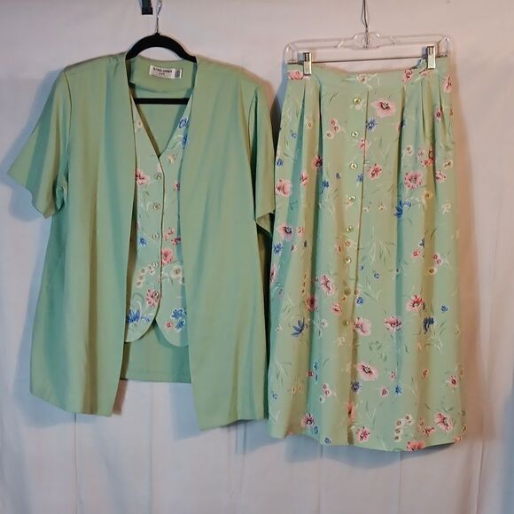 Alfred Dunner Coordinating Skirt Set 2pc. - Picture 1 of 11